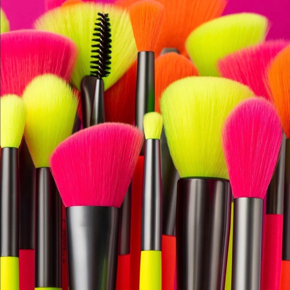 COPY - Makeup brushes - Picture 3 of 5